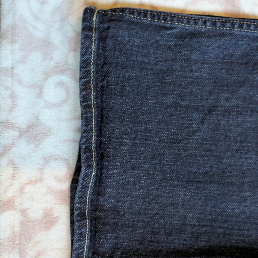 Banana Republic Women’s Dark Wash Bootcut Five Pocket Mid Rise Jeans Size 12 (C) - Picture 4 of 6